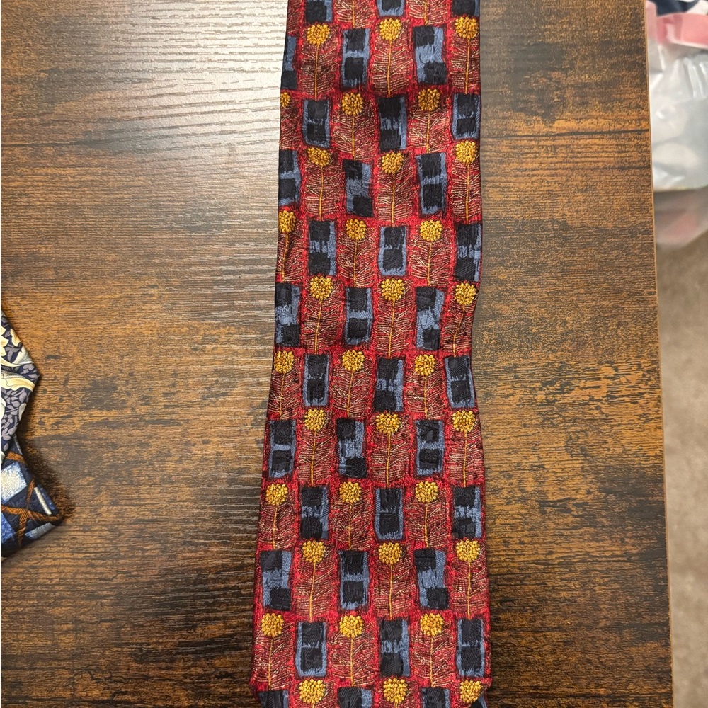 Red and Blue Patterned Tie